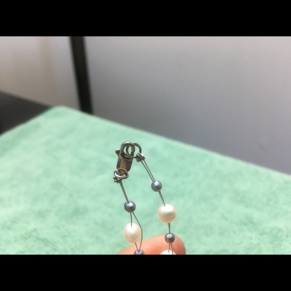 Tahitian Cream & Silver Double Loop Strand 17.5” - Picture 13 of 13